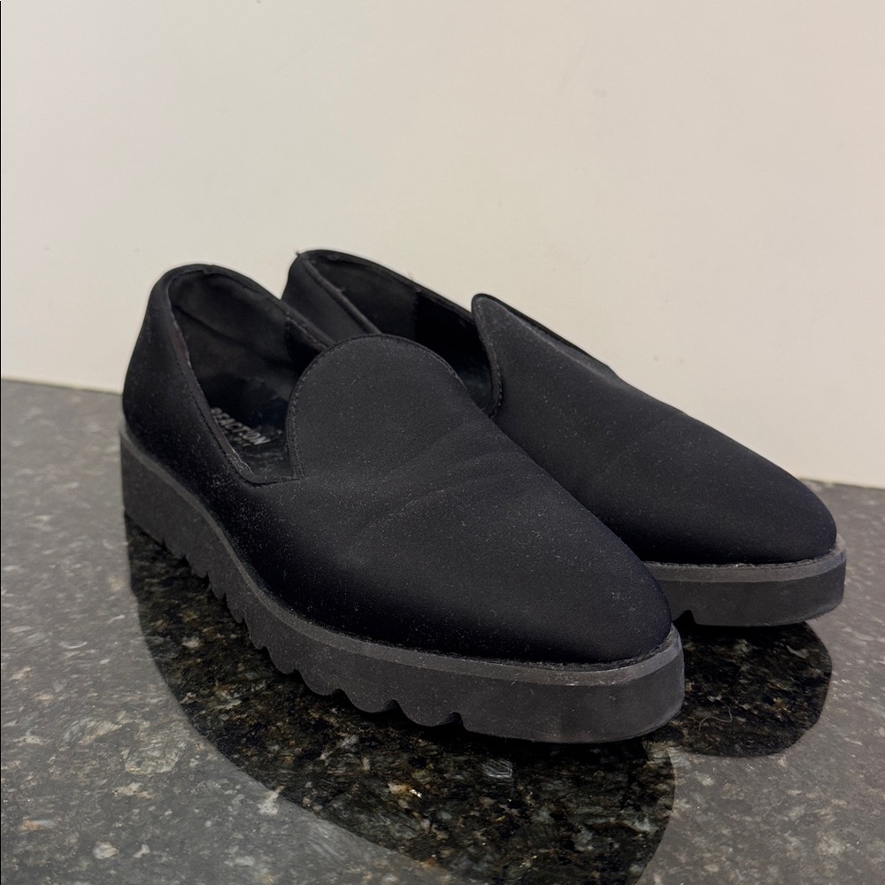 Reaction Kenneth Cole Black Slip-On Shoes-Loafers. Size 7.5